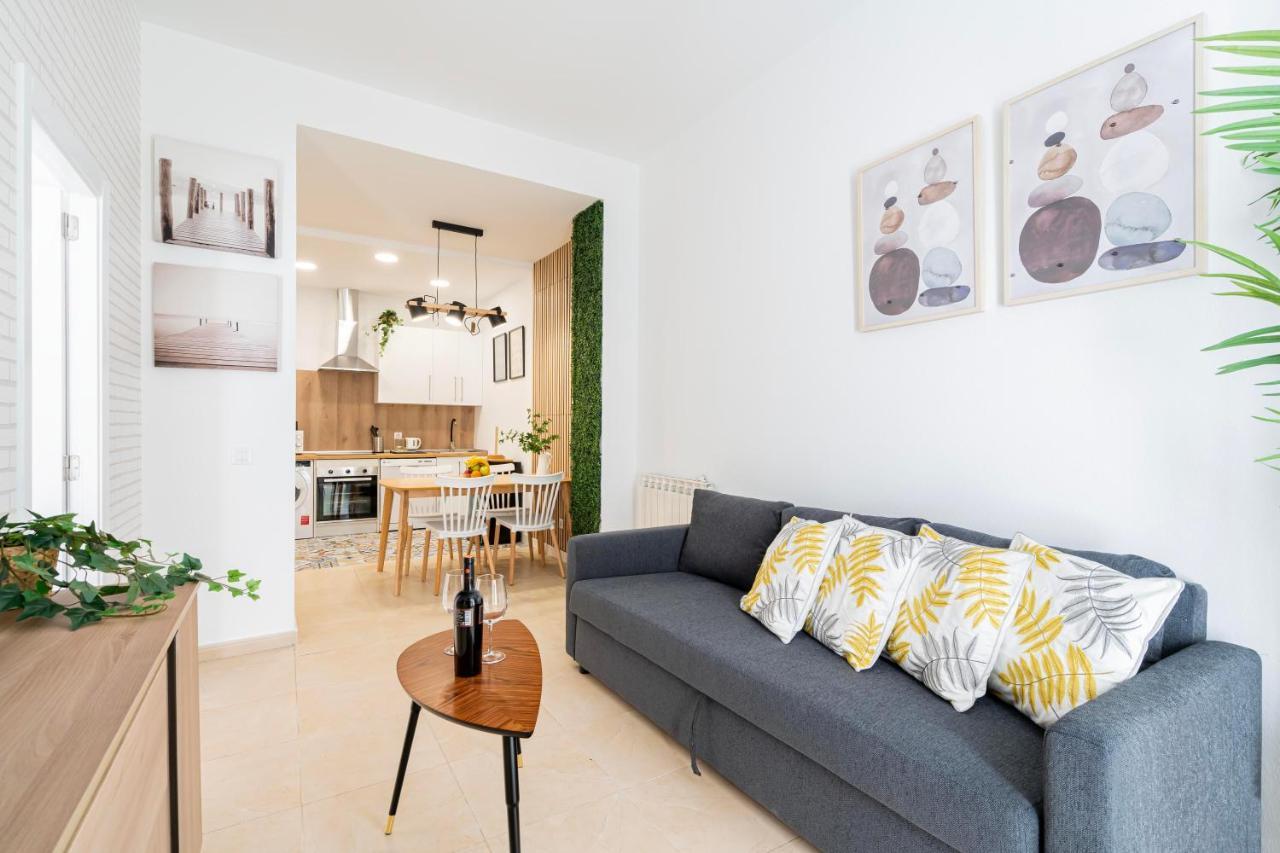 For You Rentals Elegante Y Bonito Apartamento Temporal En El Corazon De Madrid Inf1C Exterior photo