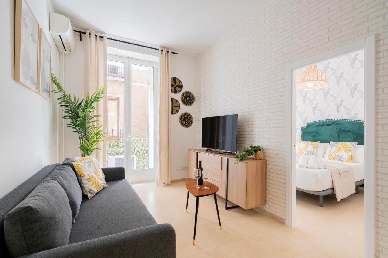 For You Rentals Elegante Y Bonito Apartamento Temporal En El Corazon De Madrid Inf1C Exterior photo